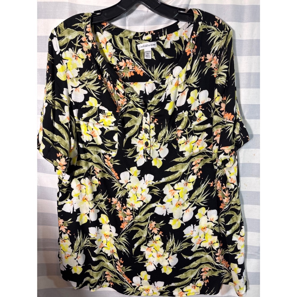 Croft & Barrow Womens XL Tropical Floral Henley Blouse Black Yellow Short Sleeve